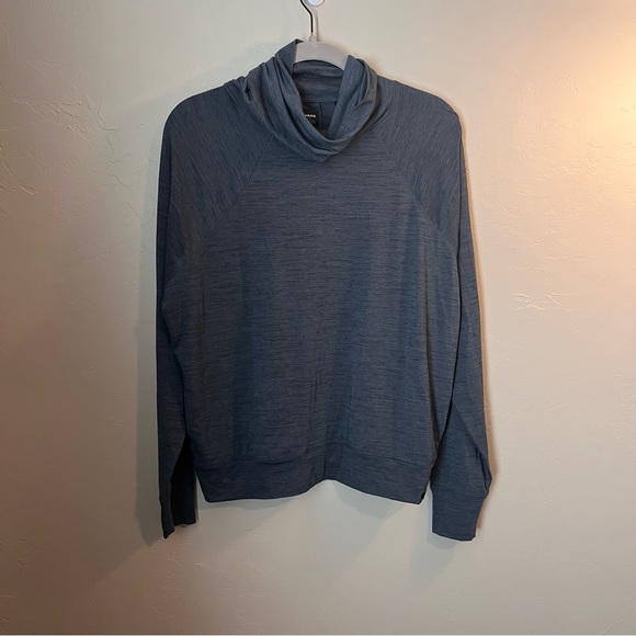 Prana Sol Protect Heather Cowl Neck Pullover Shirt with Pockets Outdooors Hiking - Picture 5 of 12